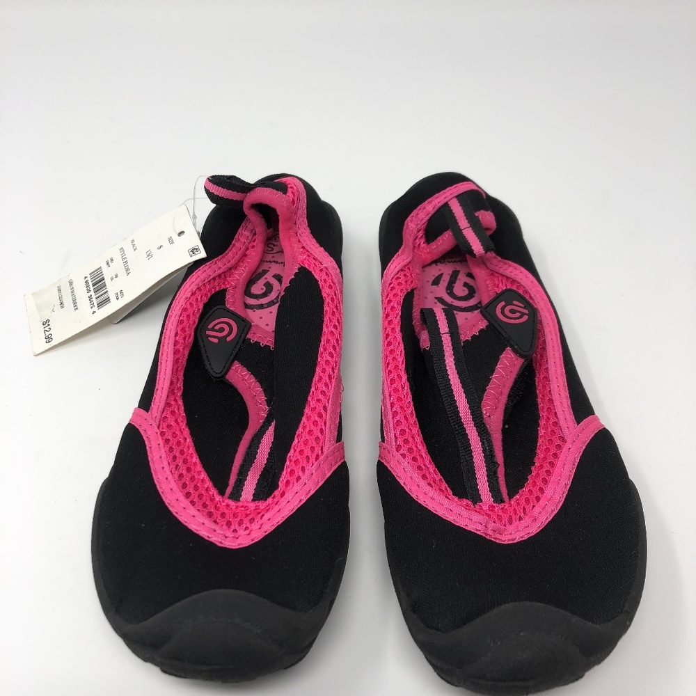 Kids NEW Champion water shoes black/pink Size S 13